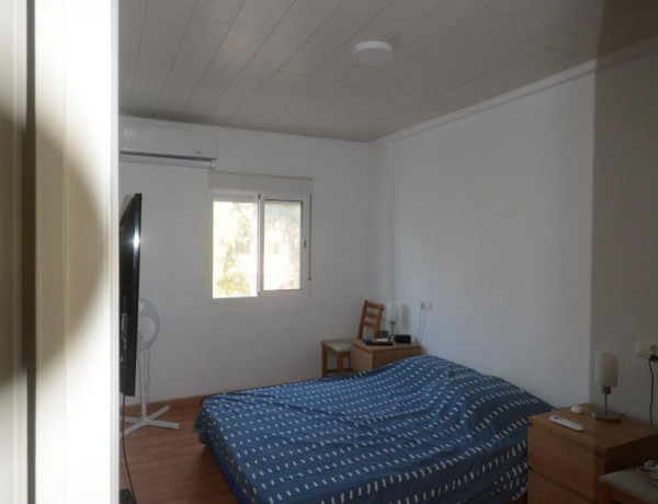 Chalet adosado en venta en calle el Limonar, 35