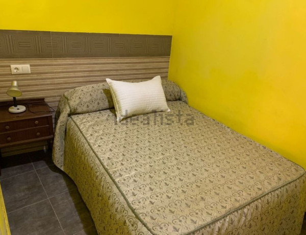 Alquiler de Piso en Avda de Abril - 9 de Octubre