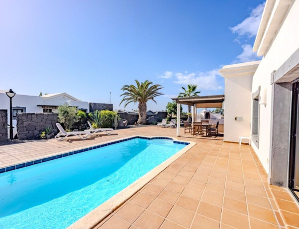 Casa o chalet independiente en venta en Montaña Roja