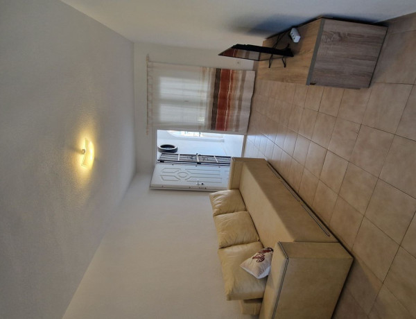 Chalet adosado en venta en avenida Laguna Azul, 92