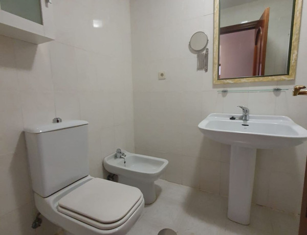 Alquiler de Piso en av juan carlos I