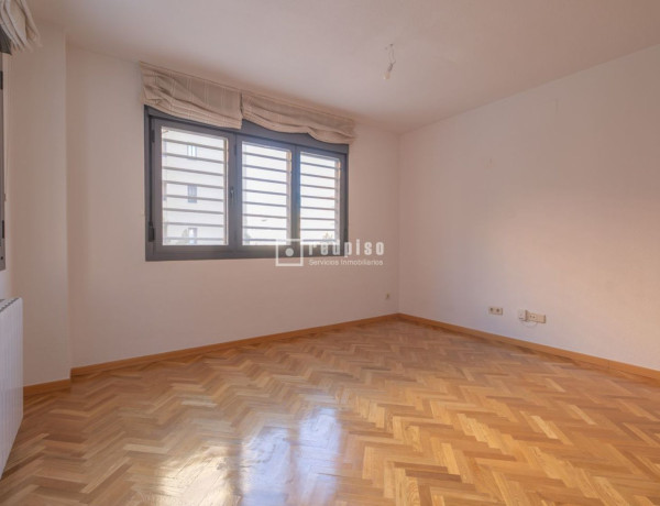 Piso en venta en calle de Miguel Ángel Asturias