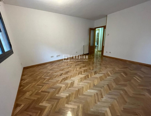 Piso en venta en calle de Miguel Ángel Asturias