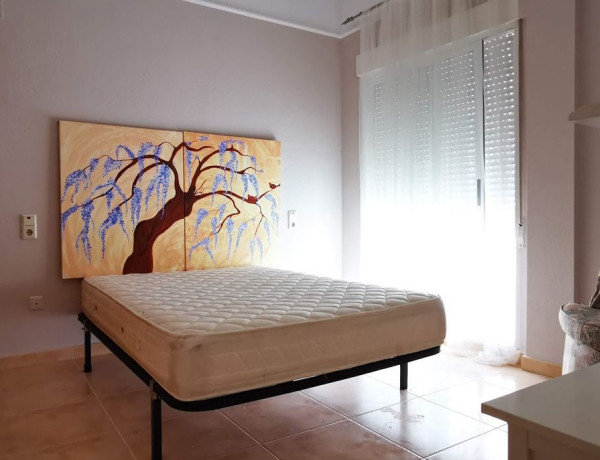 Chalet adosado en venta en Av. Carabasi, 9