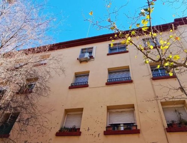 Piso en venta en calle Cerdeña