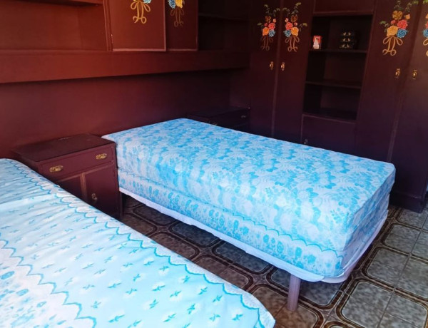 Piso en venta en calle Cerdeña