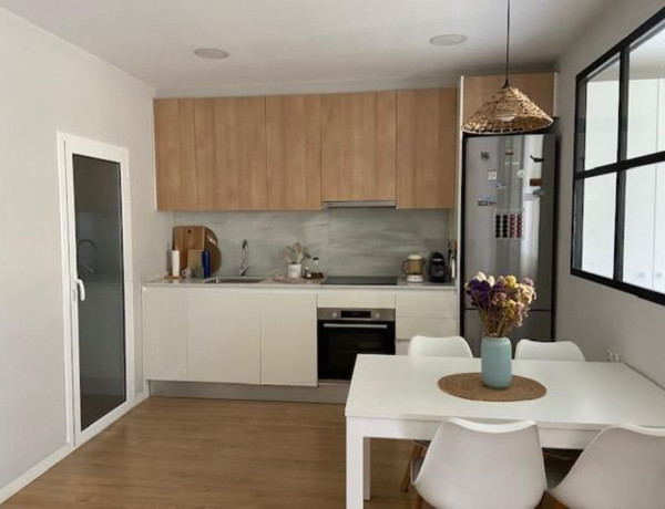 Piso en venta en calle Praga