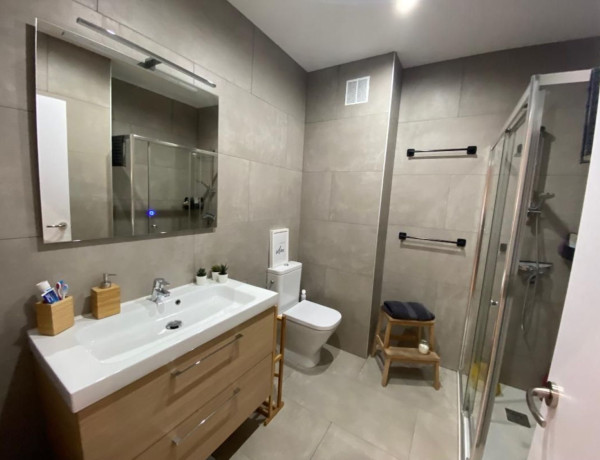 Piso en venta en calle Praga