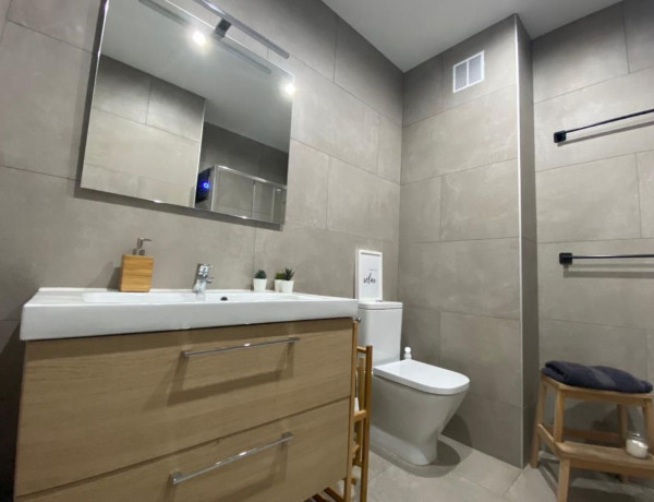 Piso en venta en calle Praga