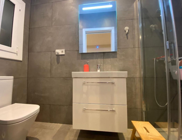 Piso en venta en calle Praga