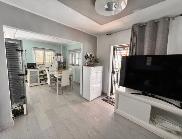 Chalet adosado en venta en calle El Greco