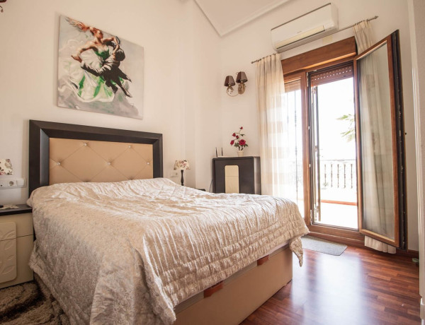 Chalet adosado en venta en Urbanización La Finca Golf