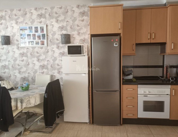 Piso en venta en travesía Cristianos Tres