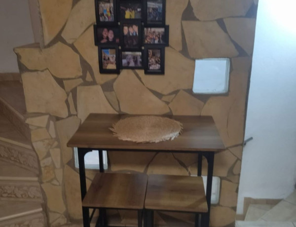 Chalet adosado en venta en San Sebastian