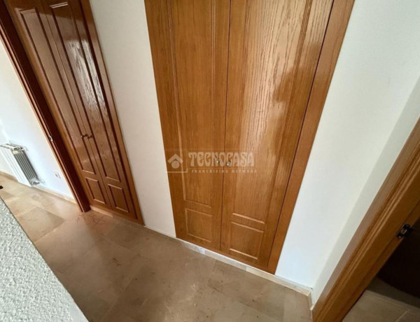 Alquiler de Ático en calle Médico Vicente Reyes, 17