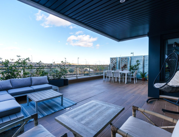 Piso en venta en calle de María de las Mercedes de Borbón