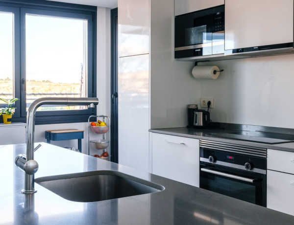 Piso en venta en calle de María de las Mercedes de Borbón