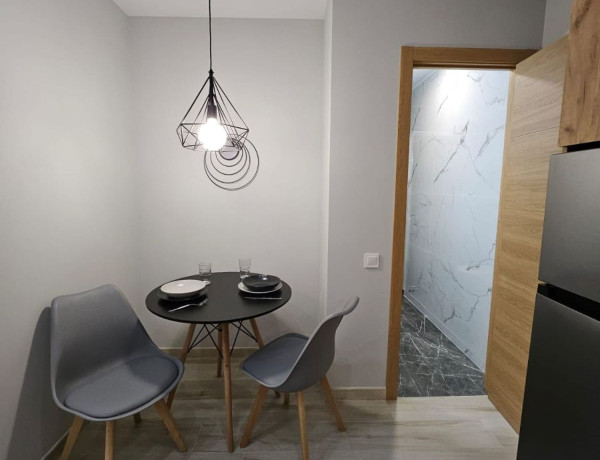 Alquiler de Estudio en calle Barcelona