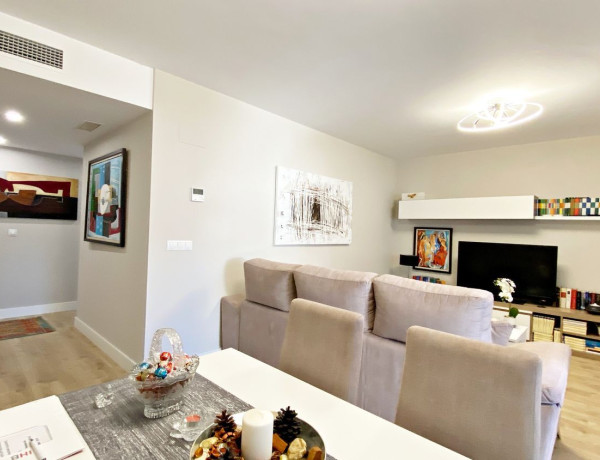 Alquiler de Piso en avenida Joaquín Arias, 1