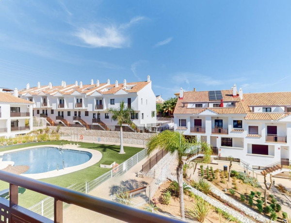 Chalet pareado en venta en calle Azabache de Riviera