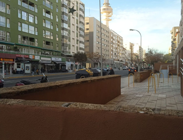 Garaje en venta en avenida Andalucía