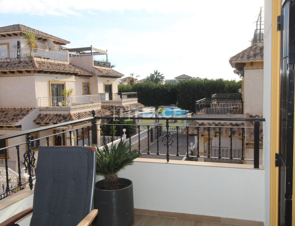 Chalet adosado en venta en calle Cuerda