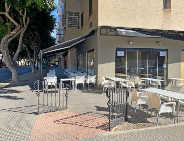 Alquiler de Local en calle Diamantino García Acosta