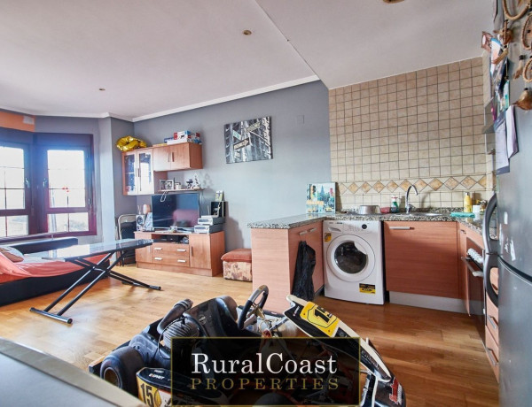 Chalet adosado en venta en calle El Pi