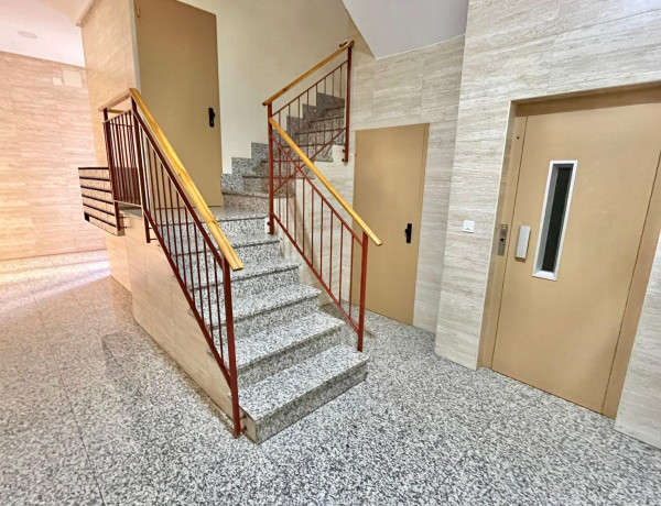 Piso en venta en calle Emilio Castelar