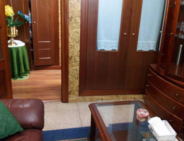 Piso en venta en calle Félix Aramburu