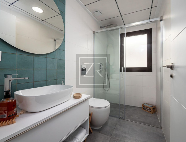 Casa o chalet independiente en venta en Villamartín-Las Filipinas