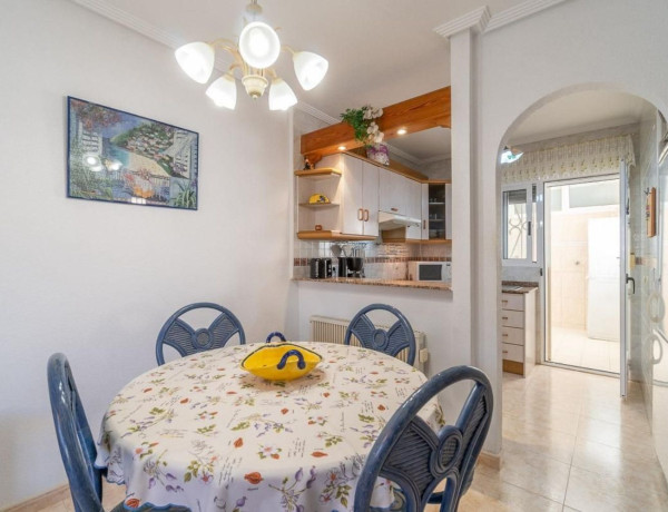 Chalet adosado en venta en calle Trepadora s/n