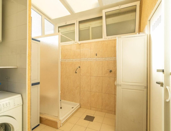 Chalet adosado en venta en calle Trepadora s/n