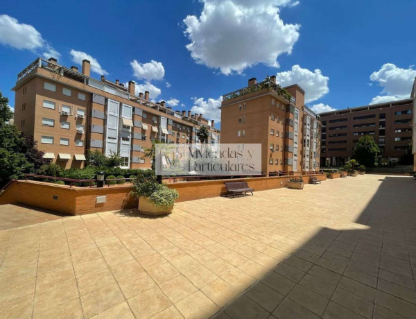 Piso en venta en calle Secoya