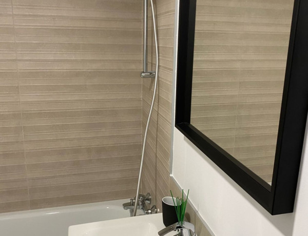 Alquiler de Piso en calle Nuestra Señora del Carmen, 3