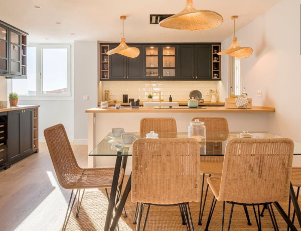 Piso en venta en paseo San Francisco de Sales, 23