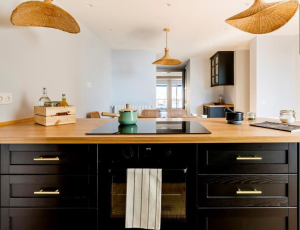 Piso en venta en paseo San Francisco de Sales, 23