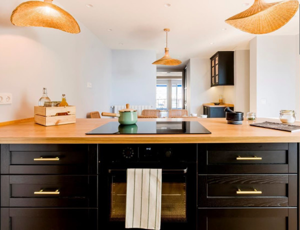 Piso en venta en paseo San Francisco de Sales, 23