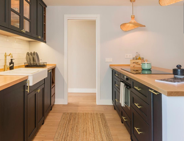 Piso en venta en paseo San Francisco de Sales, 23