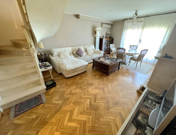 Dúplex en venta en calle Manuel Moreno