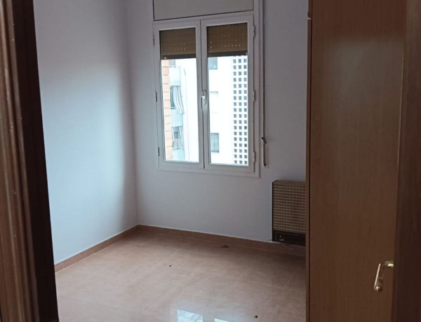 Alquiler de Piso en calle del Paraguai, 27