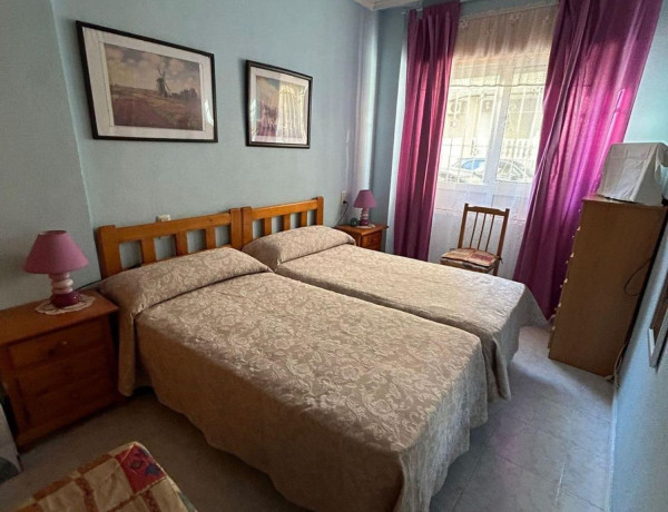 Piso en venta en calle Jacarilla, 4