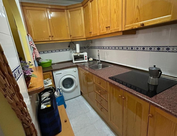 Piso en venta en calle Jacarilla, 4