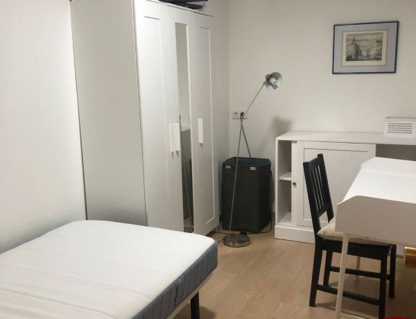 Piso en venta en travesía del Conde Duque, 19