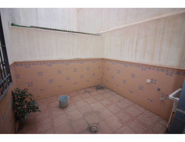 Chalet adosado en venta en Adra