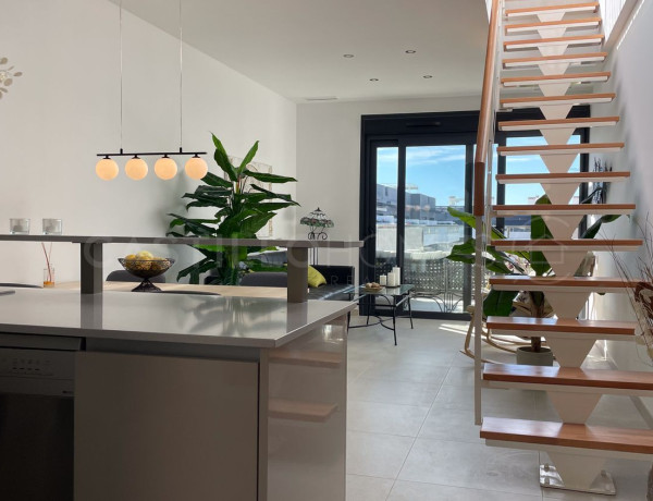 Ático en venta en calle Pablo Picasso, 3