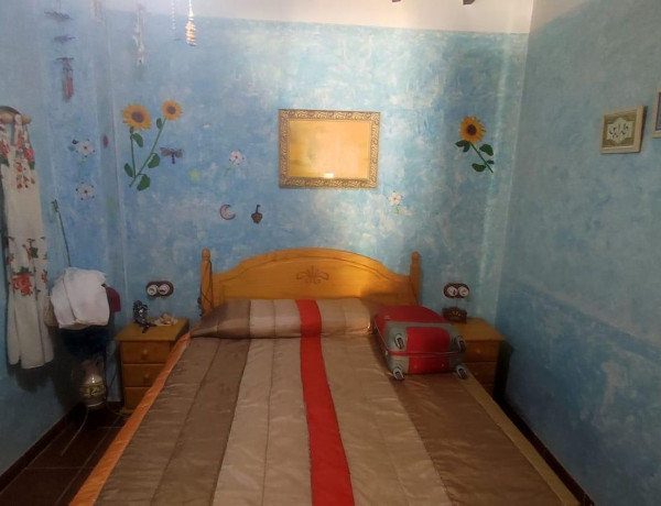 Chalet adosado en venta en calle Sant Antoni