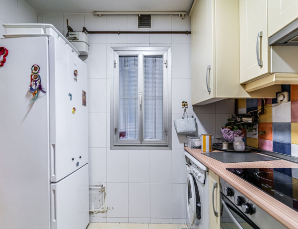 Piso en venta en avenida del Doctor García Tapia