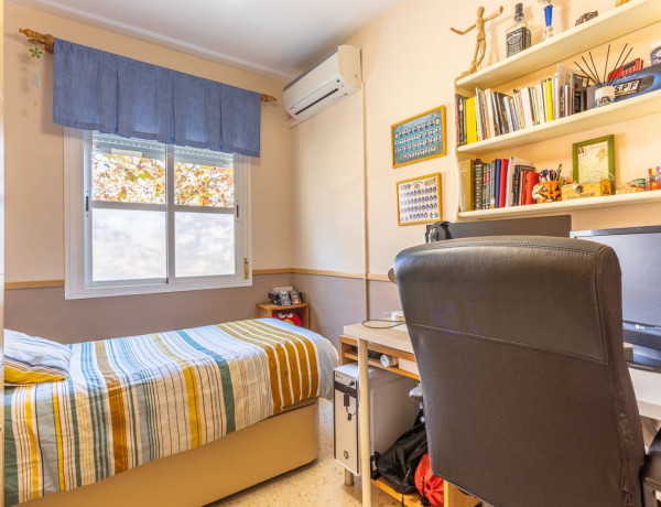 Piso en venta en calle Flor de Papel