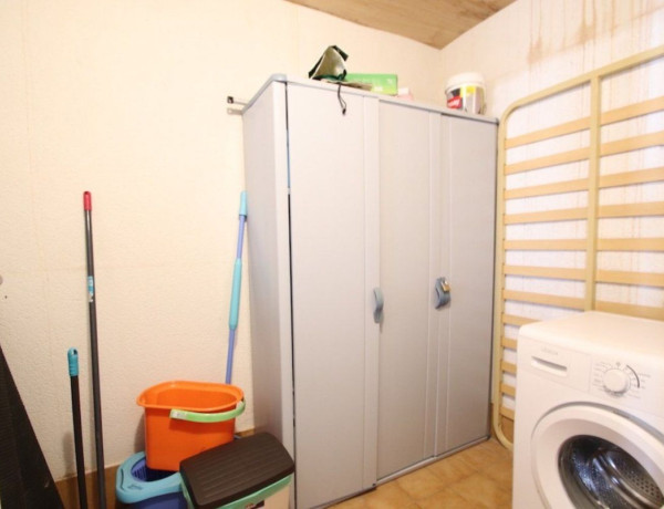 Chalet adosado en venta en Urbanización los Altos